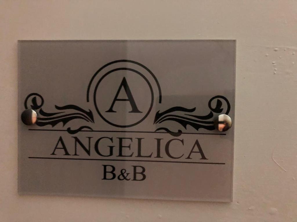 Angelica Bed and Breakfast Napels Buitenkant foto